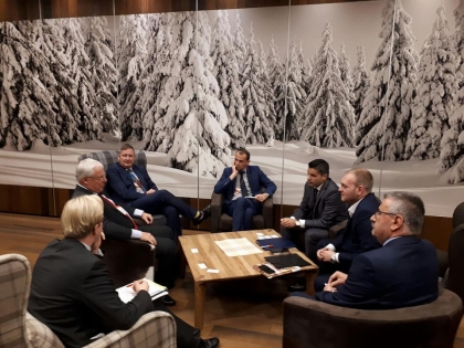 Photo of Министерот Николовски во Јахорина оствари средби со регионалните министри и со претставниците на меѓународните организации
