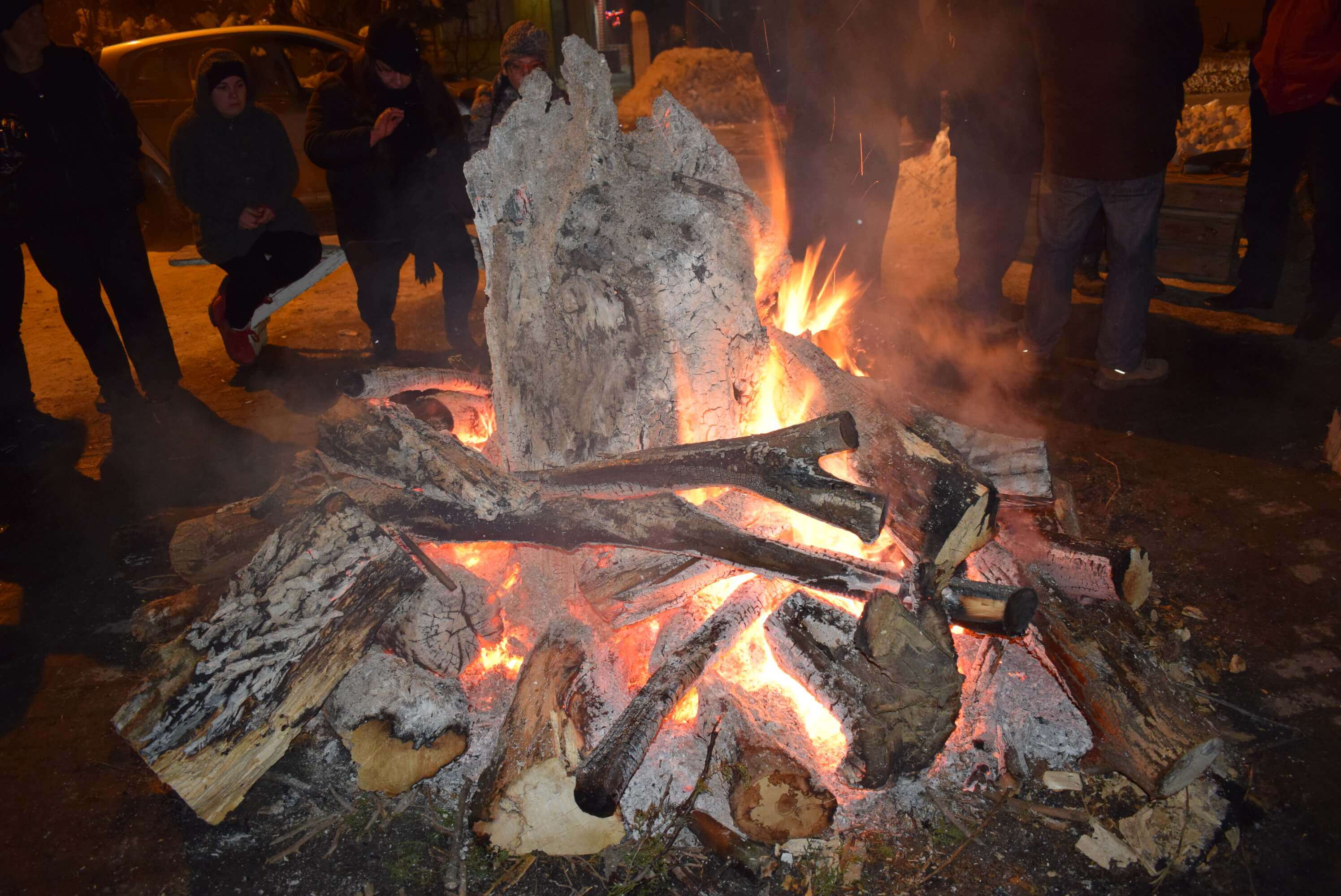Photo of Традиционални  Василичарски огнови низ општина Новаци