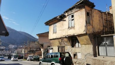 Photo of Сообраќајот од Струмица и Радовиш за Скопје и Кочани пренасочен низ Штип покрај заштитените куќи кои во секој момент може да се урнат