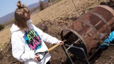 Photo of Млади ресенчани учат како да прават компост