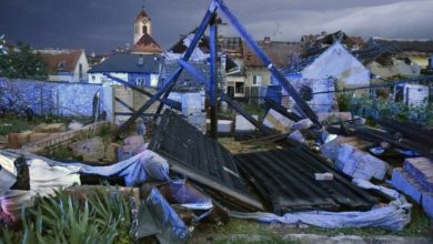 Photo of (ВИДЕО) ОВА Е ПЕКОЛ – вака изгледа Чешка после торнадото, ветерот се движел со 322 километри на час