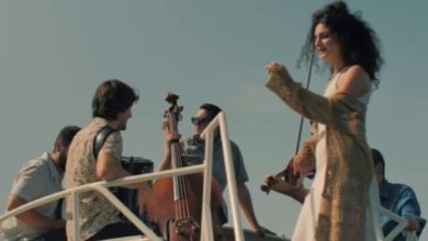 Photo of Италијанка ја пее „Море сокол пие“