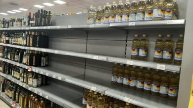 Photo of Паниката продолжува-За два три часа се трошат сите пакети масло за јадење во маркетите