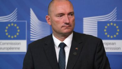 Photo of Словенечкиот министер за земјоделство поднесе оставка поради хотелска сметка од 800 евра