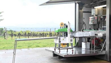 Photo of „Тиквеш“ ја донесе првата современа мобилна полнилница за вино во земјава