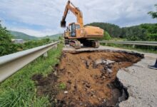 Photo of Патот Каменица – Делчево затворен до вторник поради големата дупка што се отвори