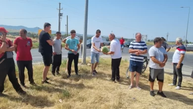 Photo of Земјоделците од селото Крупиште излегоа на протест, бараат да се реши проблемот со наводнување од Хидросистемот „Брегалница“