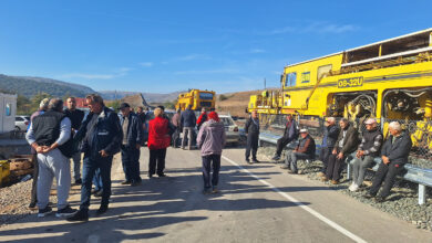 Photo of Протестираа жителите на Шупљи Камен, новата пруга ги оставила без пристап до нивите и реката