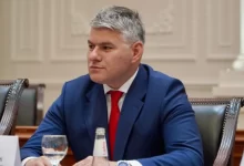 Photo of Заменик министерот за земјоделство, Флакрон Беџети си поднесе оставка, оди со Таравари