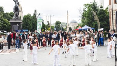 Photo of „Мед и млеко на Широк Сокак“-одбележан Светскиот ден на пчелата – 20 мај