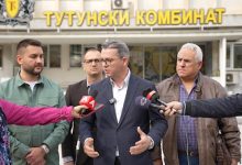 Photo of Аирлија тутунари! -Трипуновски со тутунарите, порачува дека од утре почнува откупот на тутун во Тутунски комбинат Прилеп